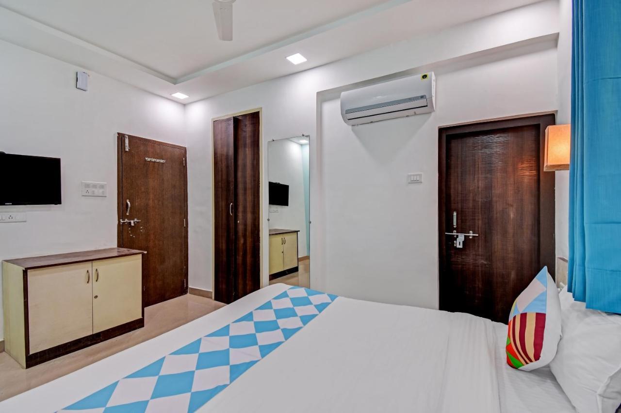Oyo Home 78047 Alluring Stay Pimpri Pimpri-Chinchwad Kültér fotó